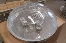 Silberne Anbauleuchte mit Glas mit Blasen