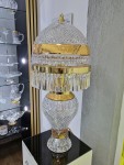 Diese Lampe ist ein wunderschönes Dekorationselement für den Innenbereich