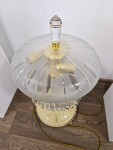 Die Lampe ist ein Originalkunstwerk mit der Signatur des Künstlers.