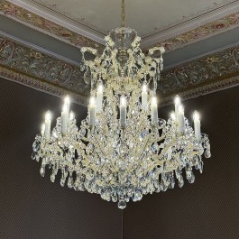 Kronleuchter „Maria Theresa“ mit 24+1 Glühbirnen, Kristallmandeln und glänzendem Goldmessing