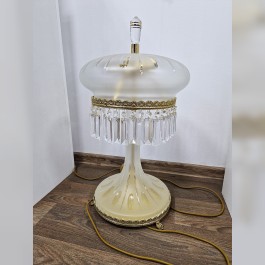 Lampe aus massivem, sandgestrahltem Glas mit tiefen, von Hand geschliffenen