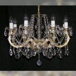 8-flammiger Maria-Theresia-Kristalllüster mit geschliffenen Mandeln