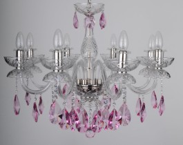 8-armiger Kristallkronleuchter mit glatten Glasarmen und geschliffenen violetten fuchsiafarbenen Mandeln
