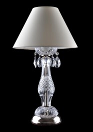 Tischlampe aus silbernem Kristall mit 1 Glühbirne, geschliffenen Mandeln und weißem Lampenschirm