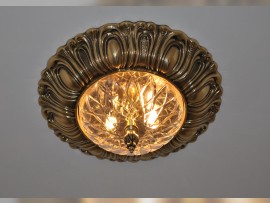 Silberner Aufsatzkronleuchter mit geschliffenem Glas