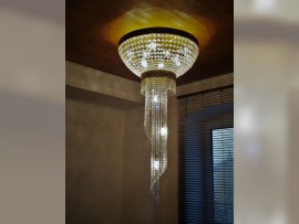 größerer Spirallüster mit Strasskorb