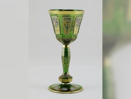 Grün getäfeltes Kunsttrinkglas Egermann