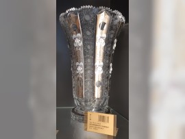 Dekorative Vase mit Platin verziert