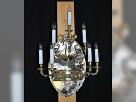Kristallkronleuchter und Wandleuchten aus Messing für eine Jagdhütte