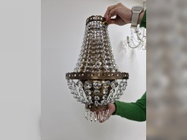 Kleine Wandleuchte in Form eines Korbleuchters - 2 Glühbirnen, Messing gebeizt (Patina)