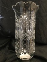 Kronleuchtervase aus geschliffenem Glas