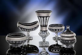 Luxuriöses Glasgeschirr Schwarzes und weißes Glas.