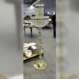 Sehr hohe Kristall-Stehlampe im Maria-Theresia-Stil. Foto aus der Werkstatt für den Kunden