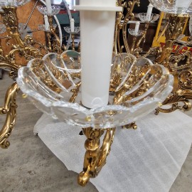 Maßgeschneiderter großer Kristall-Kronleuchter, Durchmesser 152 cm, aus gegossenem GOLD-Messing