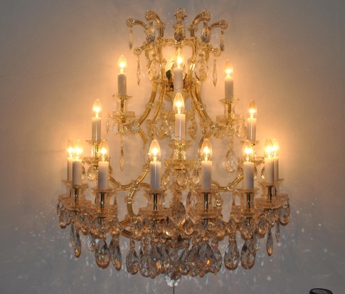 Extra große Maria Theresia Wandleuchte mit 15 Flammen