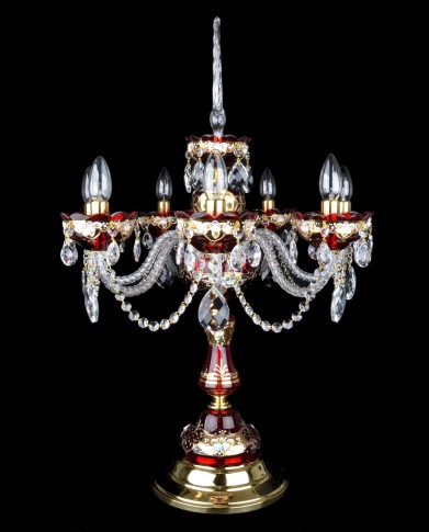 Rubinlampe, ein Dekorationsgegenstand für eine luxuriöse Einrichtung