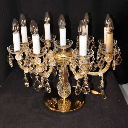 Die Maria Theresia Tischlampe 9 Glühbirnen