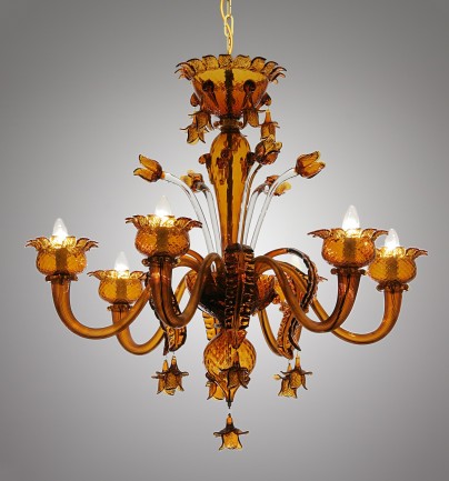 6-flammiger Kronleuchter aus Muranoglas in Topasfarbe mit Tulpen.